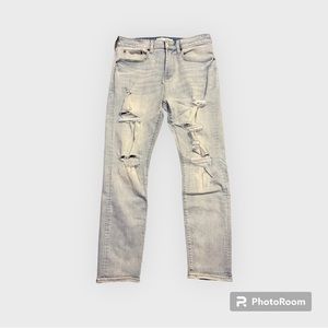 Distressed Jeans light blue